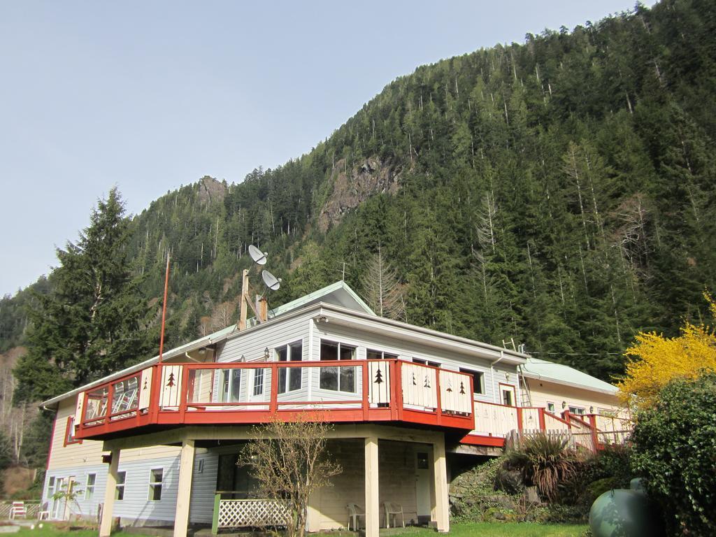 Cedars Inn Zeballos Luaran gambar